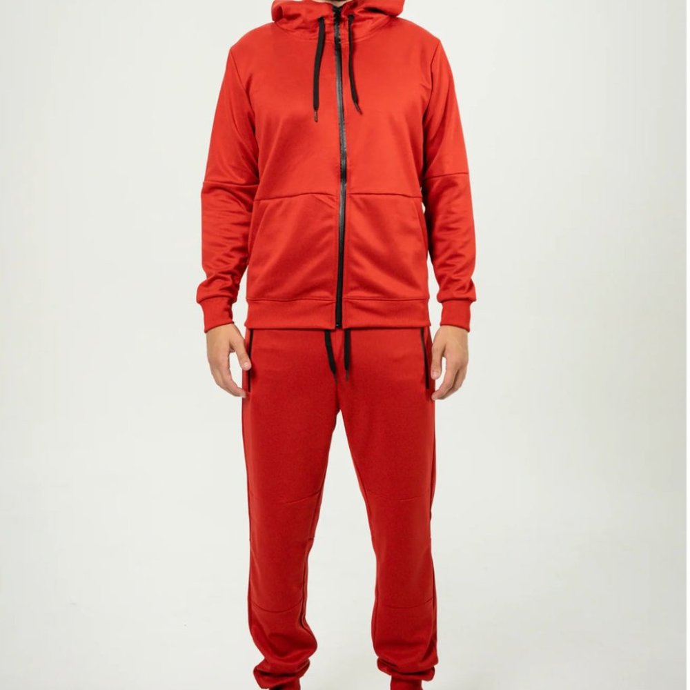 RED Tech Comfort Tracksuit: Stay Stylish, Stay Comfortable